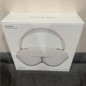 Apple White Over-Ear Headphones Sleek Design
